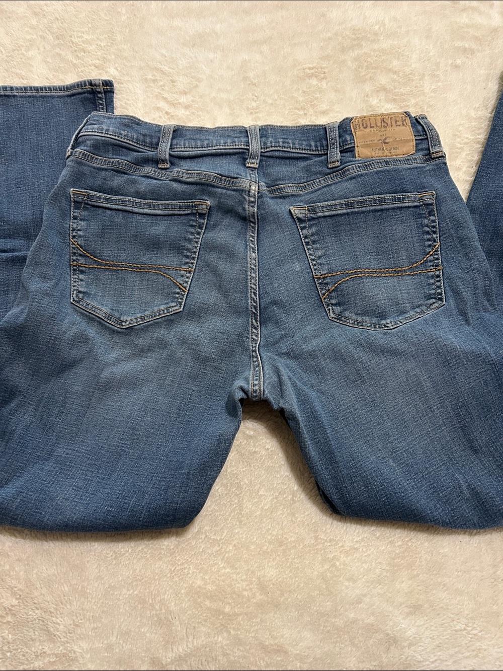 Hollister Medium Blue Denim Jeans with Back Pocket Stitching